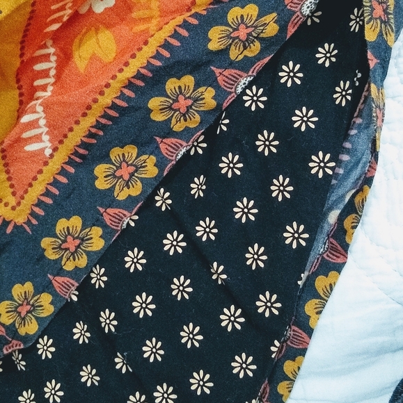 Sold - Picture 2 of 7